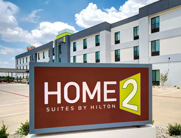 Home2 Suites by Hilton Burleson hotel detail image 2