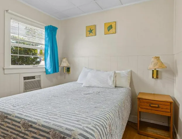 Beach Motel & Suites hotel detail image 4