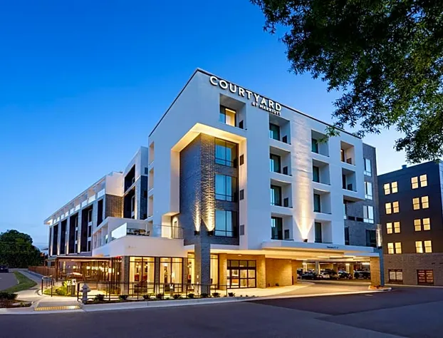 Courtyard by Marriott Richmond Scott’s Addition hotel detail image 1