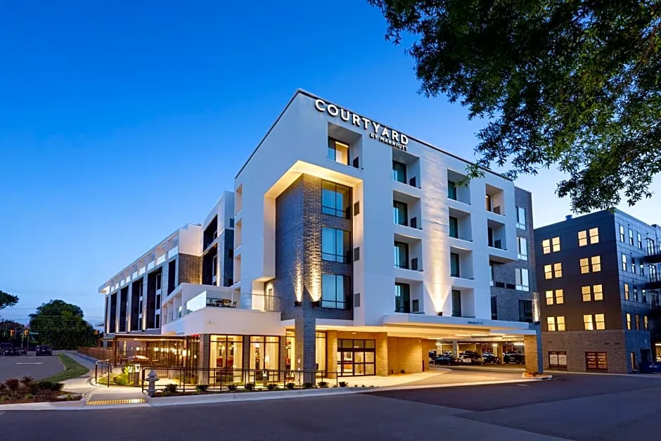 Courtyard by Marriott Richmond Scott’s Addition hotel hero