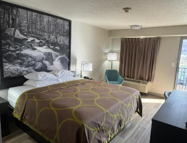 Super 8 By Wyndham Charleston WV hotel detail image 2