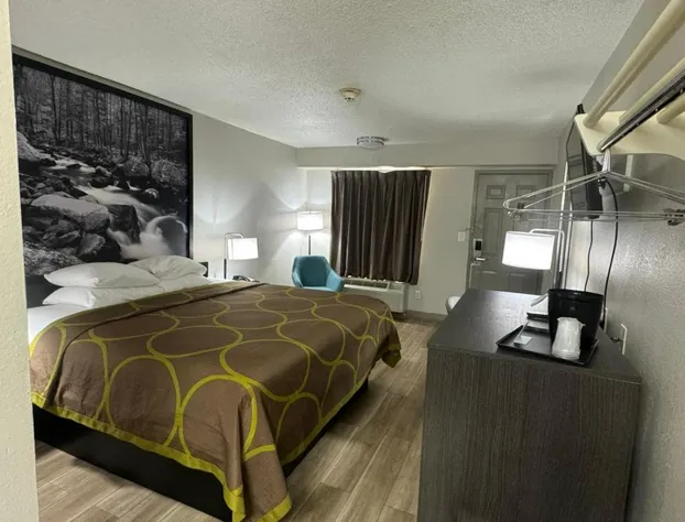 Super 8 By Wyndham Charleston WV hotel detail image 4