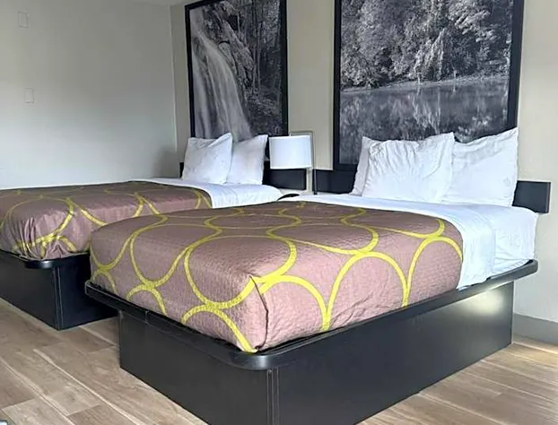 Super 8 By Wyndham Charleston WV hotel detail image 2