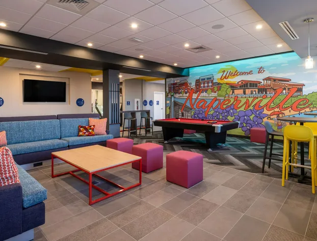 Tru by Hilton Naperville Chicago hotel detail image 3