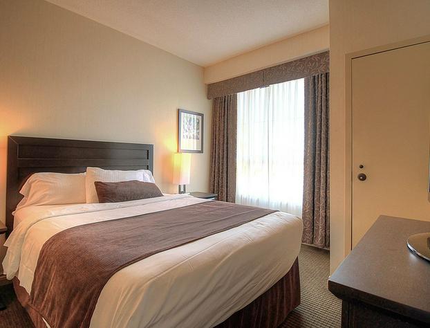 Grand Suites Grand Okanagan by KelownaGo hotel detail image 3