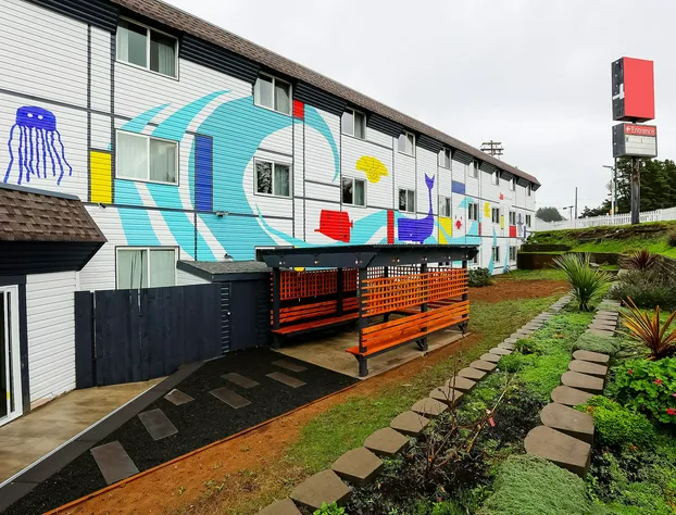 Coastal Inn by OYO Lincoln City - Oregon Coast Hwy hotel detail image 2