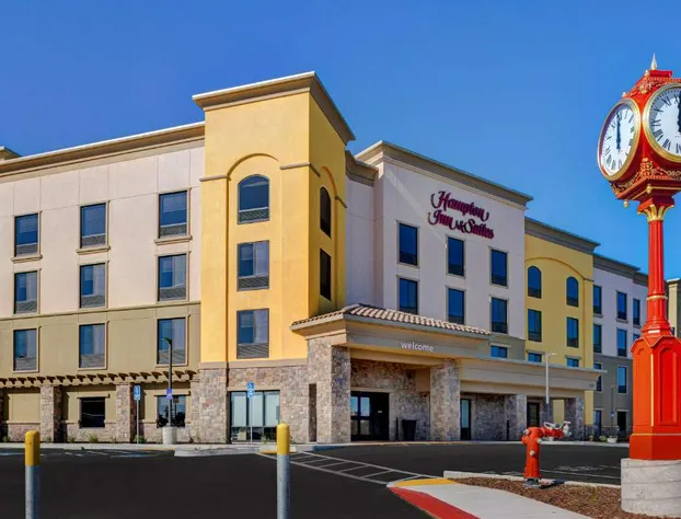 Hampton Inn & Suites Marina hotel detail image 3