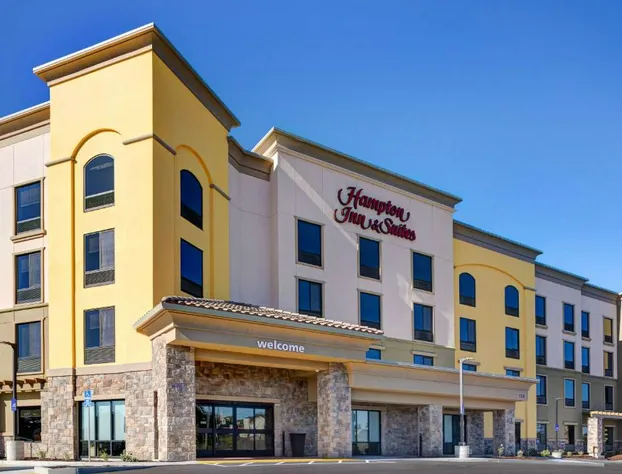 Hampton Inn & Suites Marina hotel detail image 2