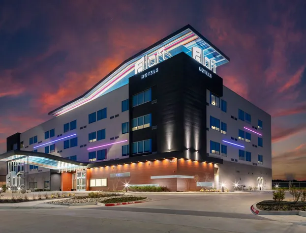 Aloft Dallas Arlington South hotel detail image 1