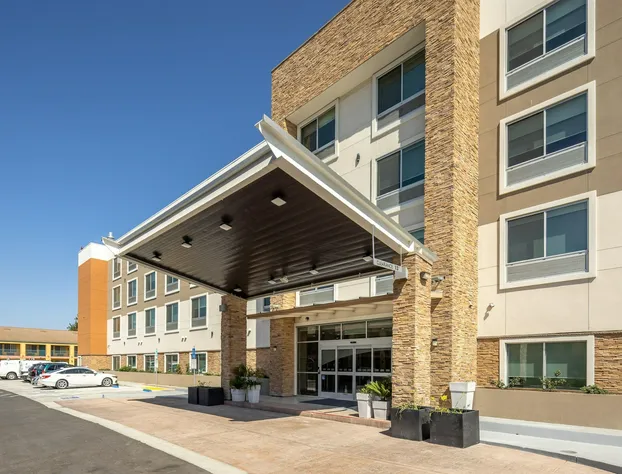 Holiday Inn Express & Suites San Jose Silicon Valley by IHG hotel detail image 4