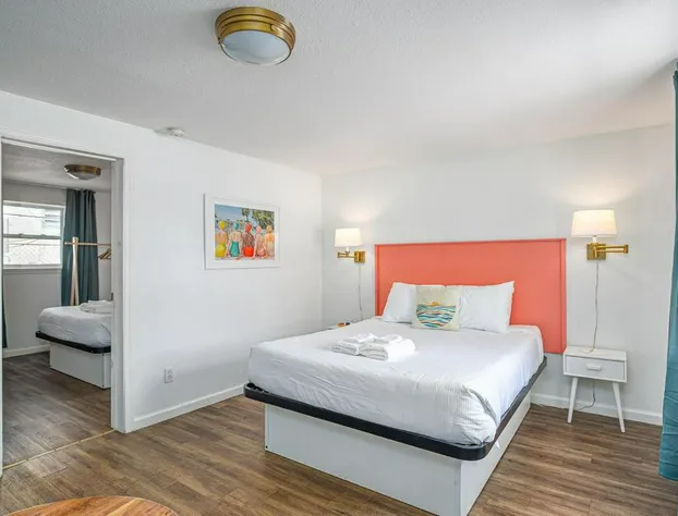 Royal Palms Motel hotel detail image 4