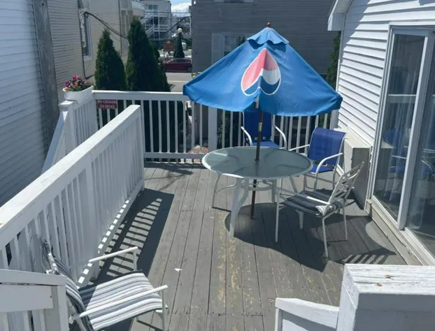 SHIPS INN Hotel hotel detail image 2