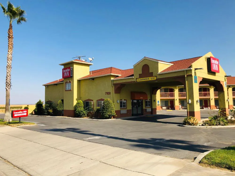 Executive Inn hotel hero