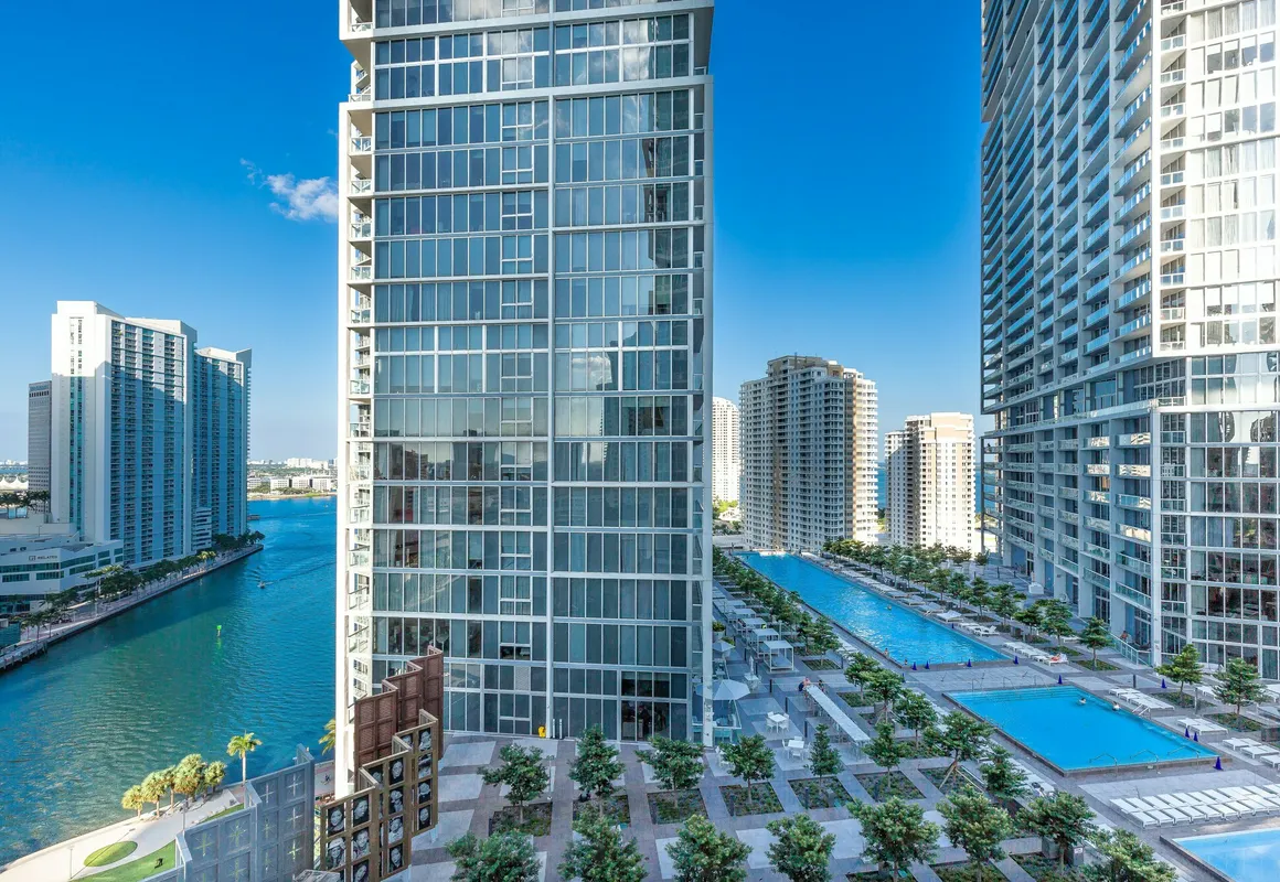 Miami Vacation Rentals - Brickell hotel hero