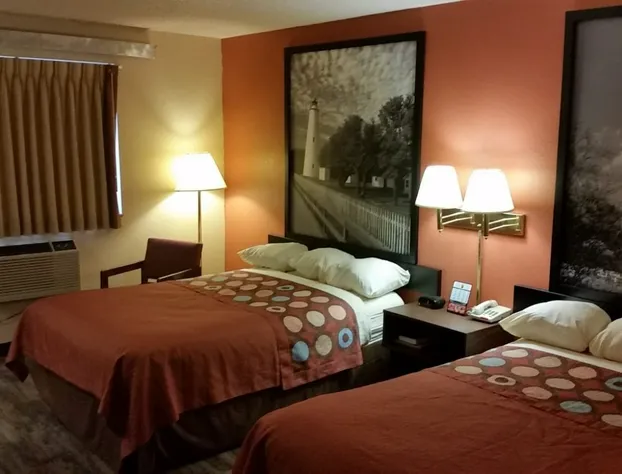 Super 8 by Wyndham Greenville hotel detail image 4