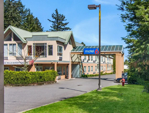 Motel 6 Surrey, BC hotel detail image 2
