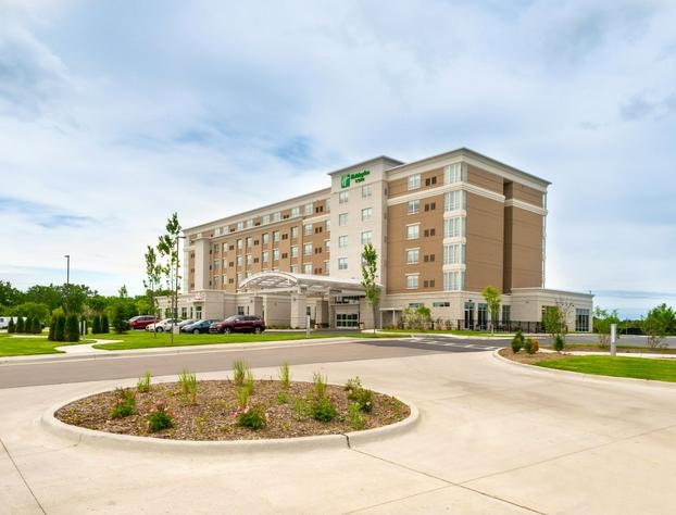 Holiday Inn Hotel & Suites Farmington Hills - Detroit NW, an IHG Hotel hotel detail image 1