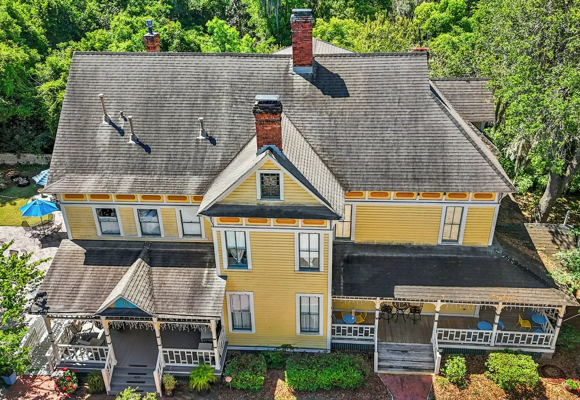 The Laurel Oak Inn Bed and Breakfast hotel hero