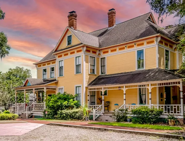 The Laurel Oak Inn Bed and Breakfast hotel detail image 2