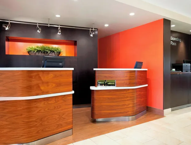 Courtyard By Marriott Layton hotel detail image 4