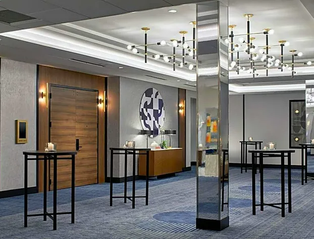 Le Méridien St. Louis Clayton hotel detail image 2