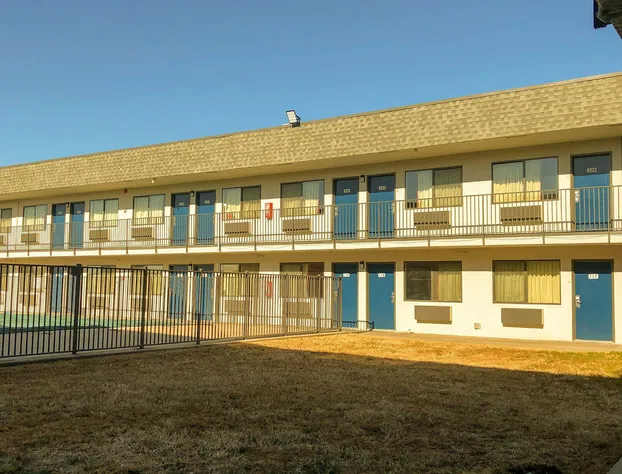 Studio 6 Wichita, KS - Airport hotel detail image 2