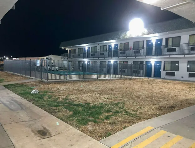 Studio 6 Wichita, KS - Airport hotel detail image 4