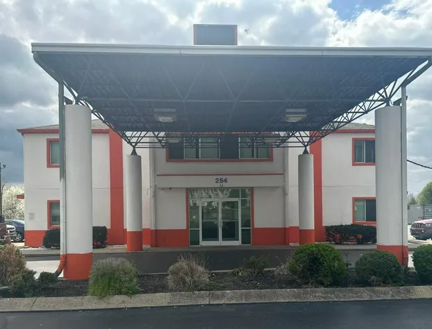 Howard Johnson by Wyndham Clarksville Tennessee hotel detail image 3