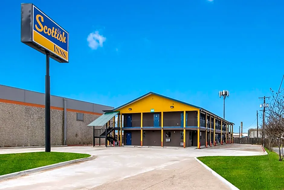 Scottish Inn hotel hero