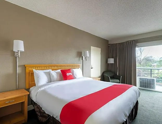 OYO Hotel Sumter SC Downtown hotel detail image 4