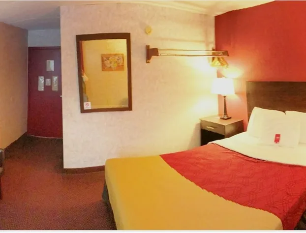 Adirondack Efficiencies hotel detail image 1