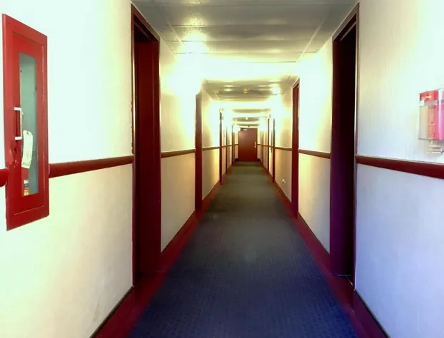 Adirondack Efficiencies hotel detail image 3