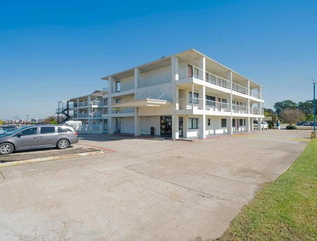 Americas Best Value Inn & Suites Humble hotel detail image 1