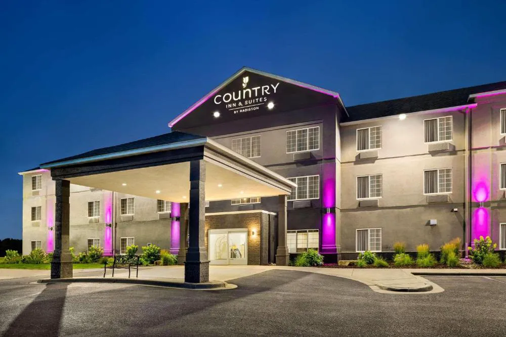 Country Inn & Suites by Radisson, Stillwater, MN hotel hero