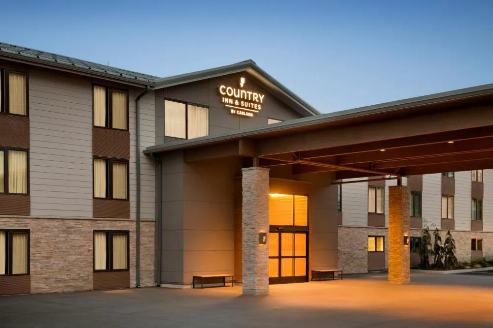 Country Inn & Suites by Radisson Seattle Tacoma International Airport, WA hotel hero