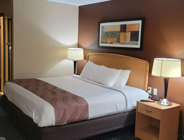 Travelodge by Wyndham Fargo West Acres hotel detail image 4