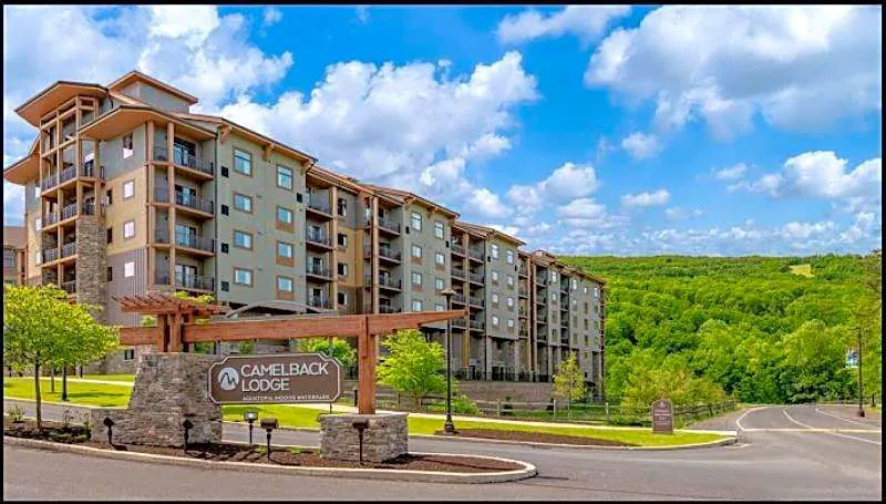 Camelback Lodge & Aquatopia Indoor Waterpark hotel hero