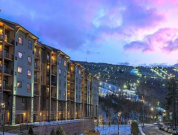 Camelback Lodge & Aquatopia Indoor Waterpark hotel detail image 1