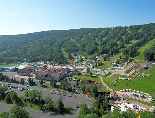 Camelback Lodge & Aquatopia Indoor Waterpark hotel detail image 3