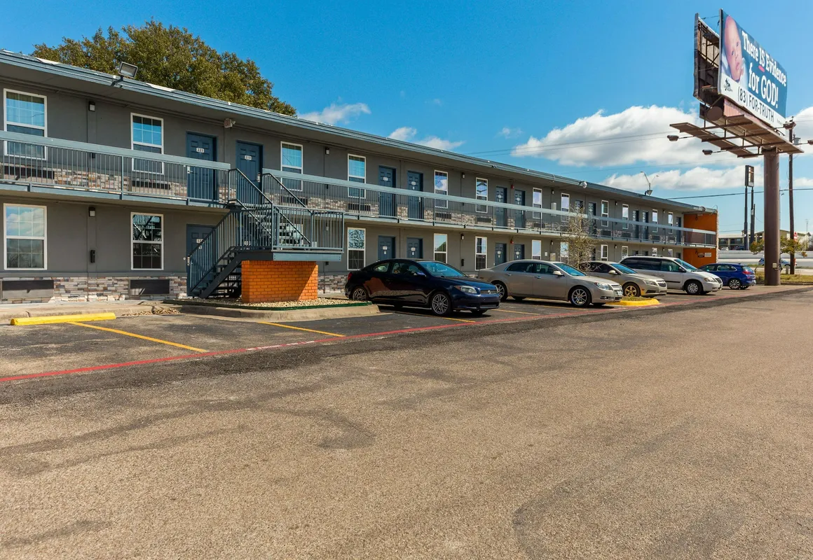 Studio 6 Temple, TX hotel hero