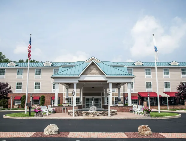 Comfort Inn & Suites Sturbridge - Brimfield hotel detail image 1