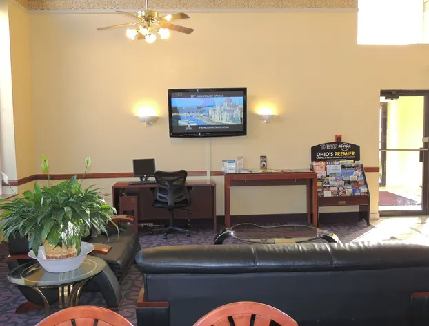 Econo Lodge Wickliffe - Cleveland East hotel detail image 1