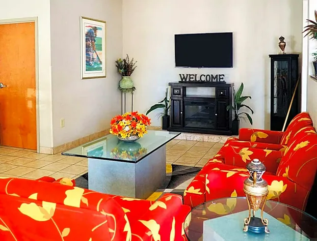 Econo Lodge hotel detail image 2