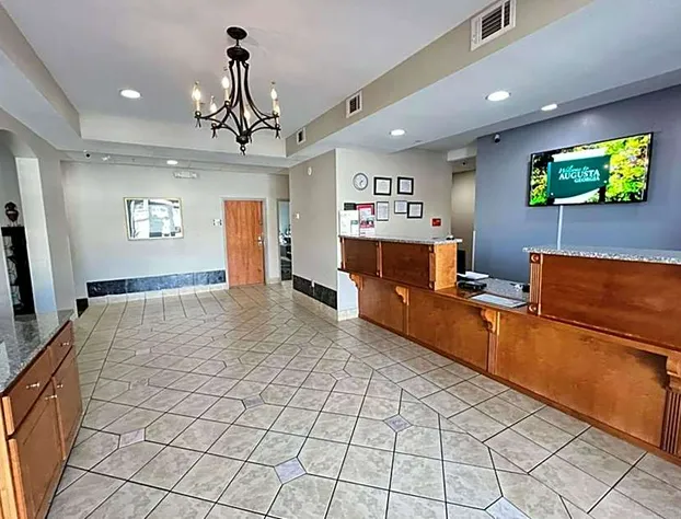 Econo Lodge hotel detail image 4