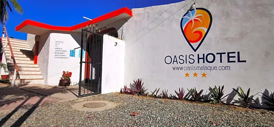 Hotel Oasis Melaque hotel hero