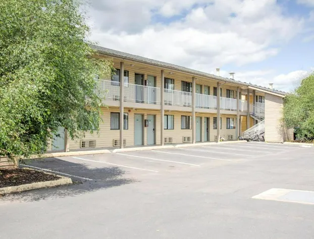 OYO Woodland Hotel and Suites hotel detail image 2