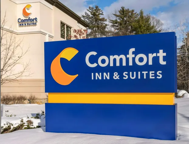 Comfort Inn & Suites Lake George hotel detail image 2