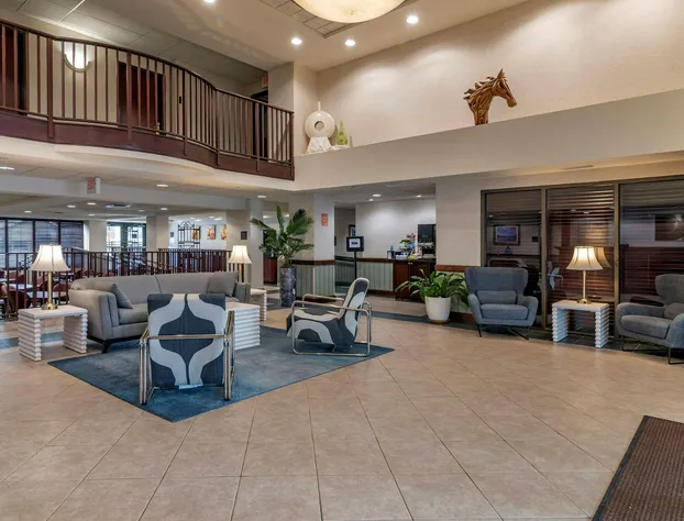 Comfort Inn & Suites Lake George hotel detail image 4