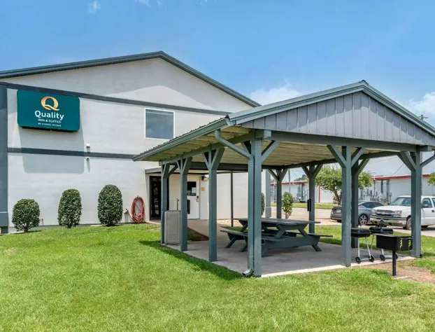 Quality Inn & Suites Demopolis hotel detail image 3