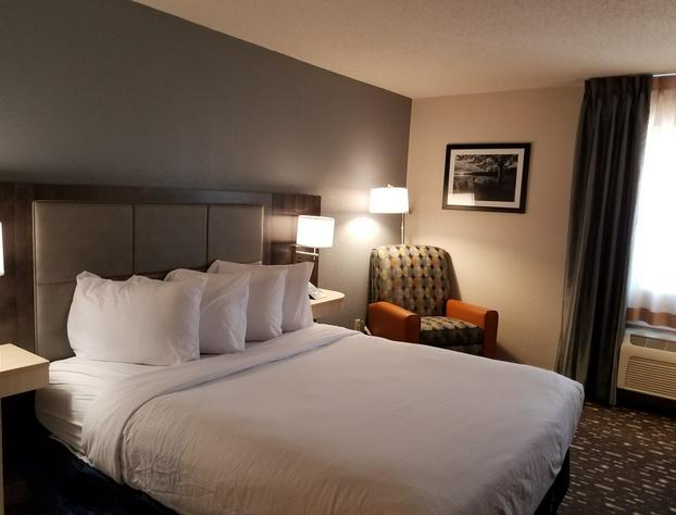 Country Inn & Suites by Radisson Auburn IN hotel detail image 4